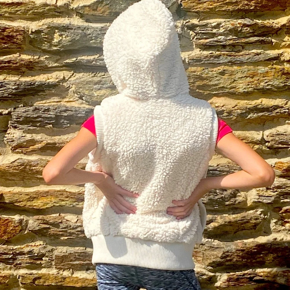 Coffee Shop kids faux‎ Shearling Cream hooded Vest sz L